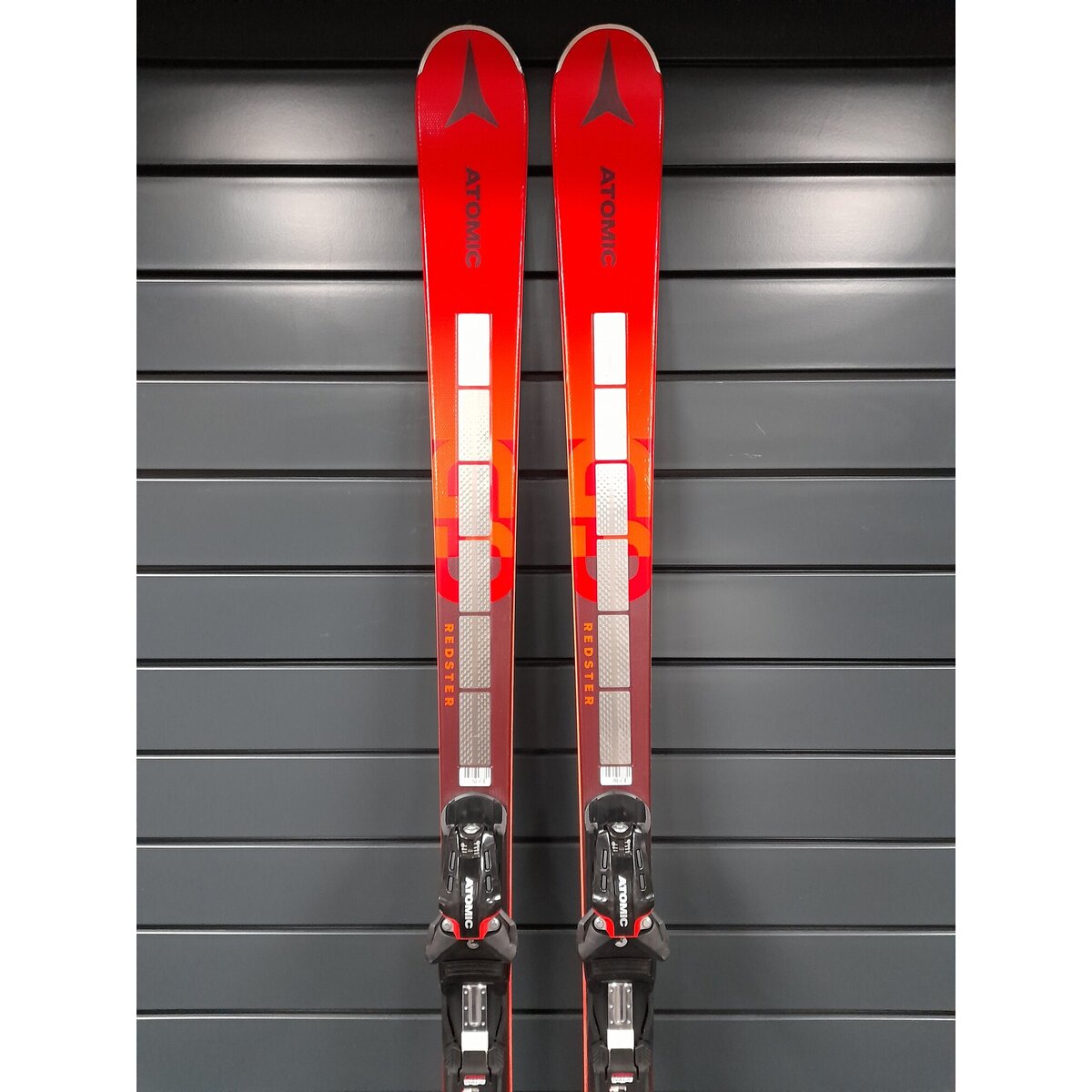Používané lyže Atomic Redster G9 RS Red 21/22 T3 | Najsport.sk