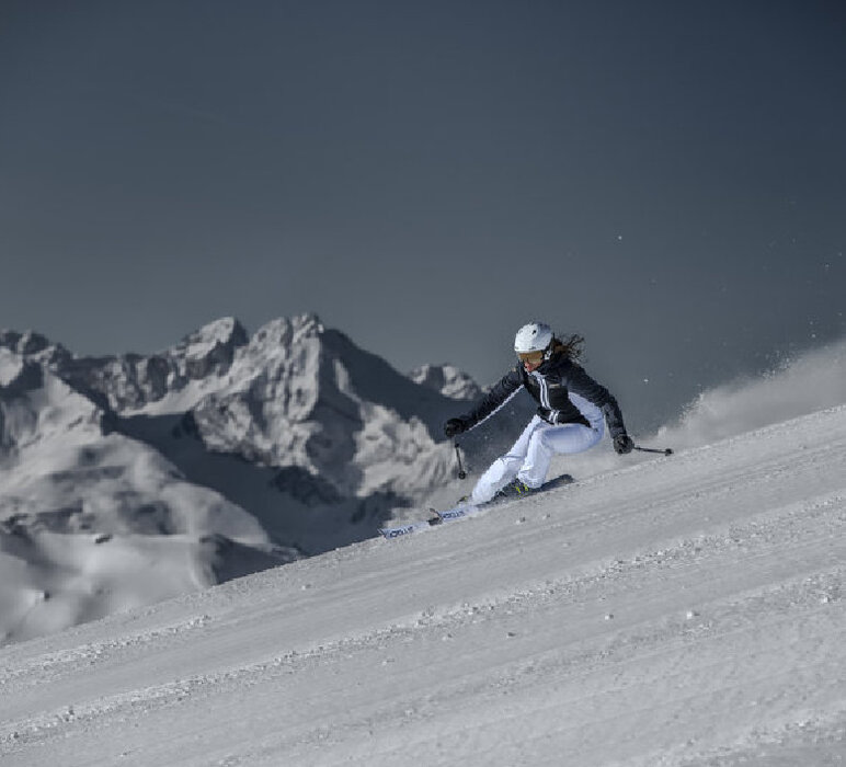 Lyže Stöckli Laser MX D20 + Salomon MC11 White/Grey 21/22