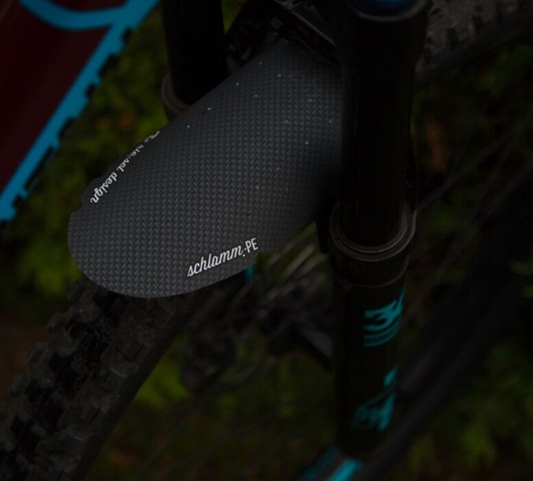 Blatník Rie:sel Design Kol:oss Carbon