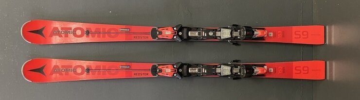 Bazárové lyže Atomic Redster S9 19/20 2. Akosť