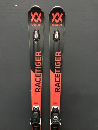 Testované lyže Völkl Racetiger RC 18/19