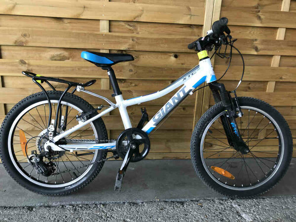 Bazárový bicykel Giant XTC JR