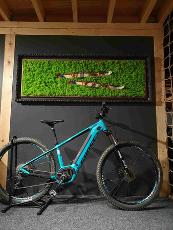 Testovaný E-Bike Ghost Teru Power Tube B5.9 ELECTRIC BLUE/JET BLACK/STAR WHITE 2020