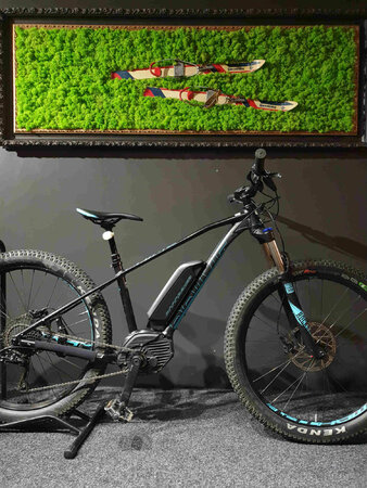 Testovaný E-Bike MONDRAKER E-Prime + 27,5, BLACK/LIGHT BLUE 2018