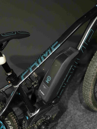 Testovaný E-Bike MONDRAKER E-Prime + 27,5, BLACK/LIGHT BLUE 2018