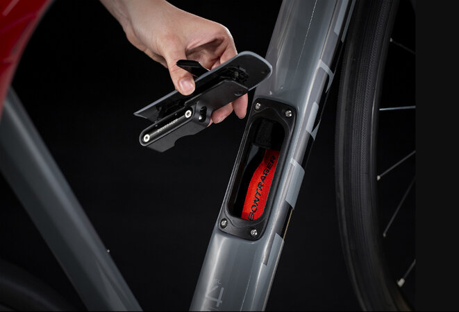 Bicykel Trek Domane SL 4 /Slate/Radioactive Red 2020