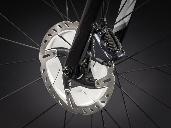 Bicykel Trek Émonda SL 6 Disc Pro Trek Black Trek White 2020