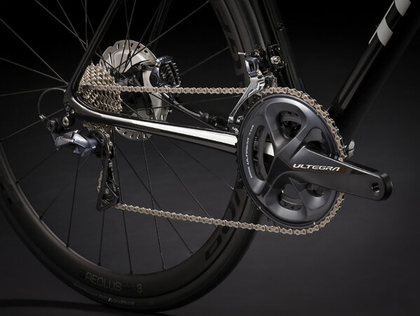 Bicykel Trek Émonda SL 6 Disc Pro Trek Black Trek White 2020