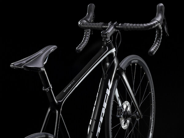 Bicykel Trek Émonda SL 6 Disc Trek Black Trek White 2020