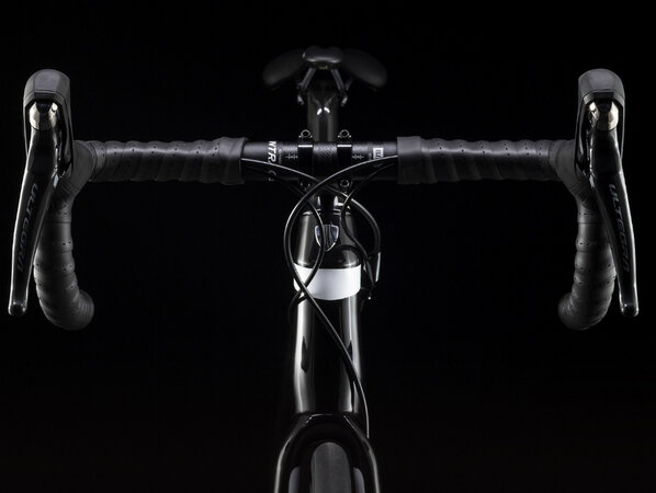 Bicykel Trek Émonda SL 6 Disc Trek Black Trek White 2020