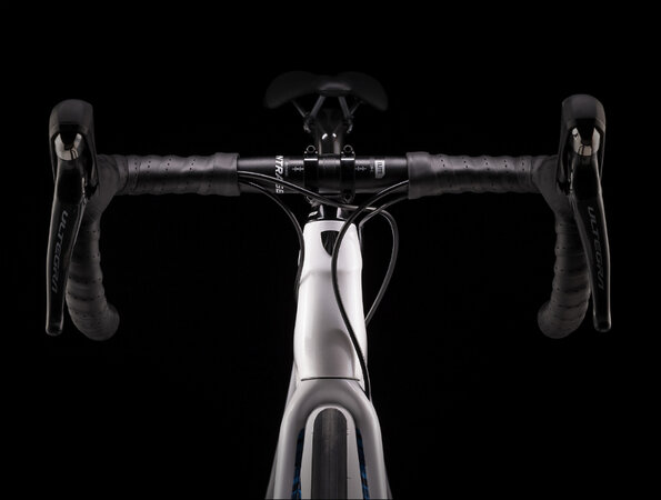 Bicykel Trek Émonda SL 6 Disc Voodoo Trek White 2020