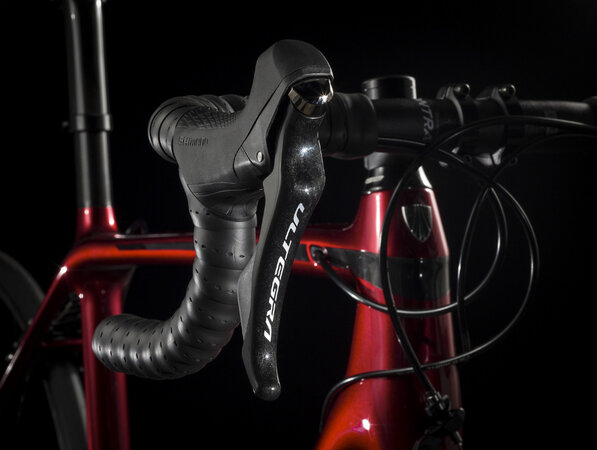 Bicykel Trek Émonda SL 6 Rage Red Onyx Carbon 2020