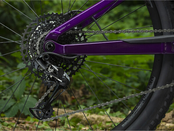 Bicykel Trek Fuel EX 7 Trek Black Purple Lotus 2020