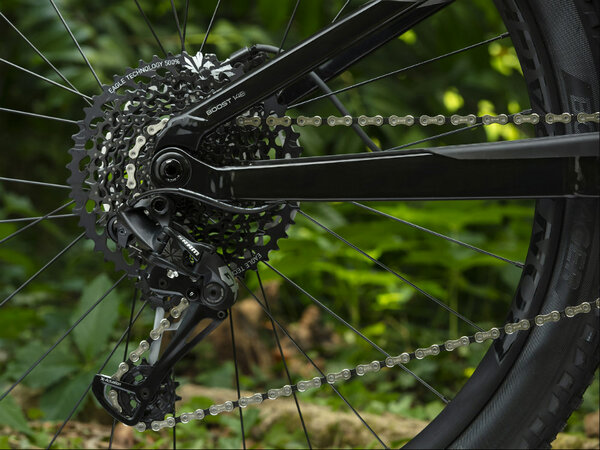 Bicykel Trek Fuel EX 8 Matte Dnister Gloss Trek Black 2020