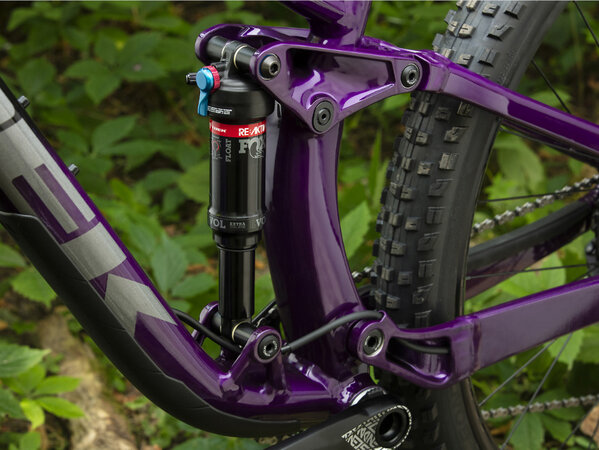 Bicykel Trek Fuel EX 8 Trek Black Purple Lotus 2020