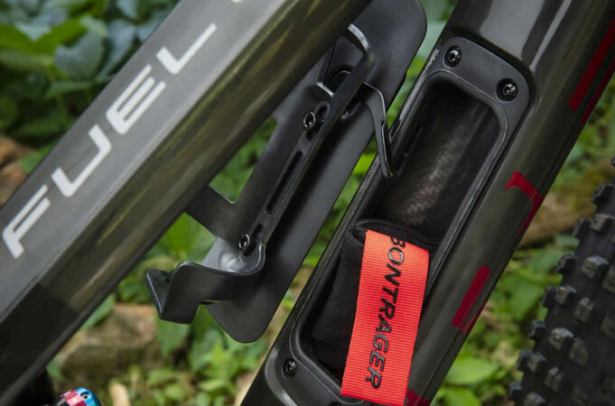 Bicykel Trek Fuel EX 9.8 Raw Carbon/Rage Red 2020