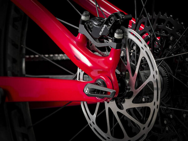 Bicykel Trek Slash 9.7 Cobra Blood to Magneta Fade 2020