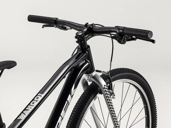 Bicykel Trek Wahoo 26 Trek Black/Quicksilver 2020