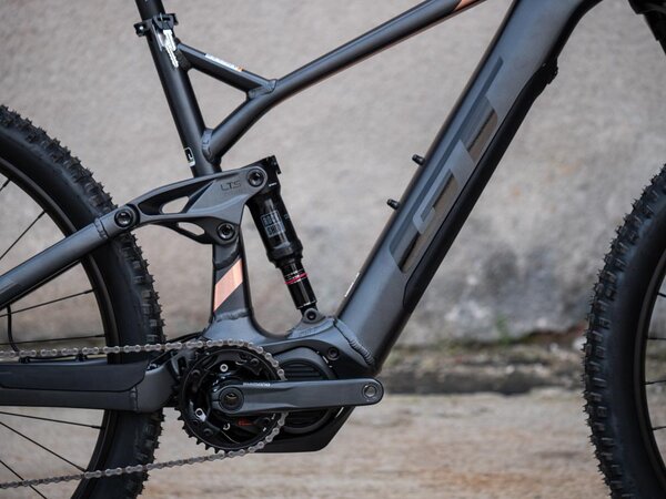 Elektrobicykel GT E-Force Current Gun 2020