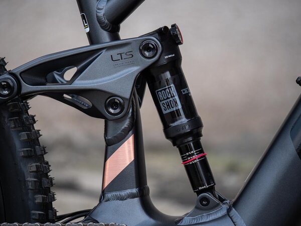 Elektrobicykel GT E-Force Current Gun 2020