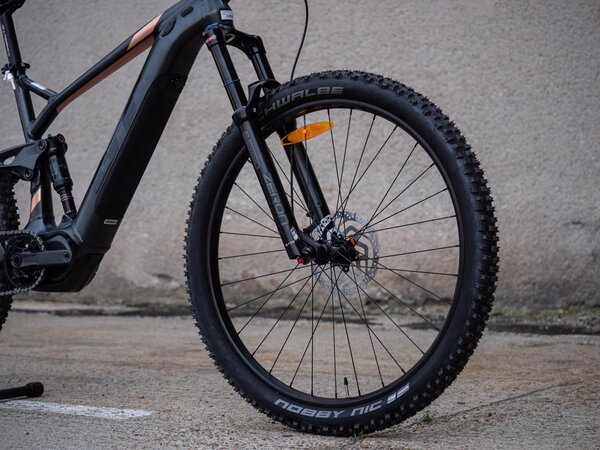 Elektrobicykel GT E-Force Current Gun 2020