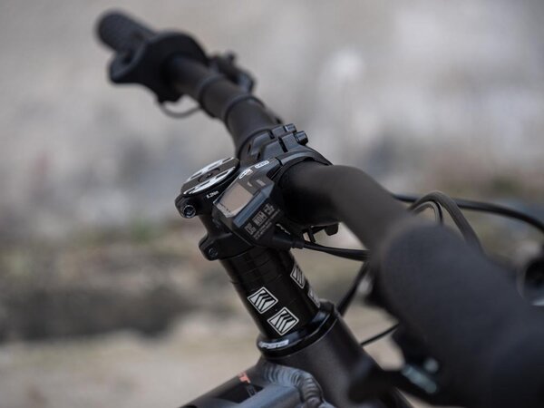 Elektrobicykel GT E-Force Current Gun 2020