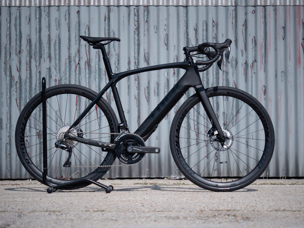 Elektrobicykel Trek Domane+ LT 7 Dnister Black 2021