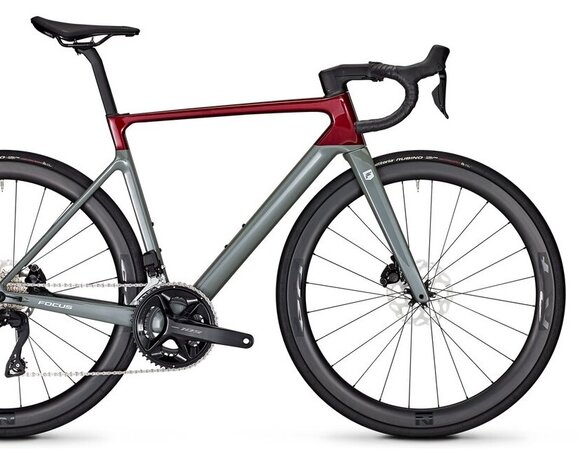 Bicykel Focus Izalco Max 8.9 Mahagonyred Glossy/ Slategrey Glossy 2025