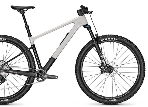 Bicykel Focus Raven 8.8 Lightgrey Glossy/Carbon Raw Glossy 2025