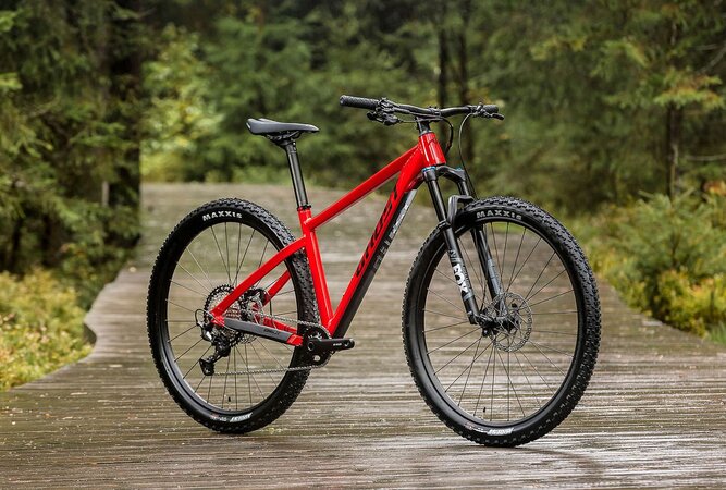 Bicykel Ghost Nirvana Tour SF Essential Riot Red / Jet Black 2020