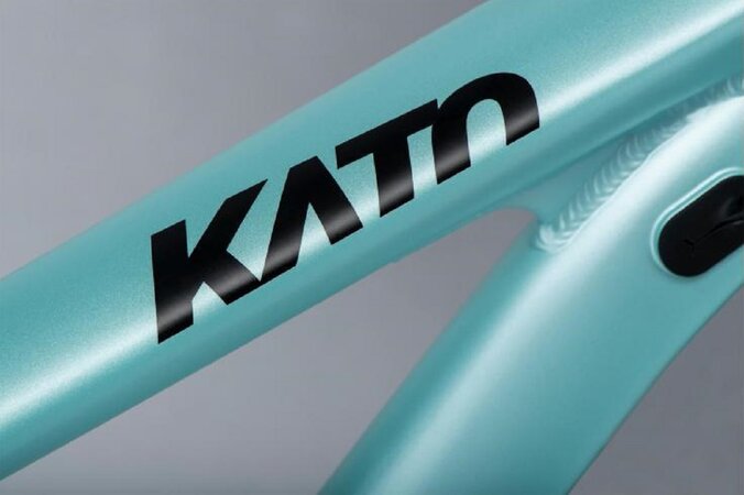 Bicykel Ghost Kato Base Mint Green Pearl/Black Matt E 2024