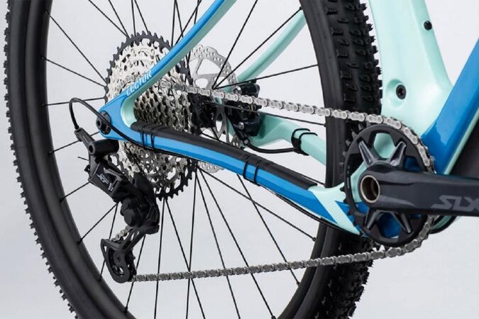 Bicykel Ghost Lector UC Advanced 29 Light Mint Matt/Bright Blue Gloss E 2022