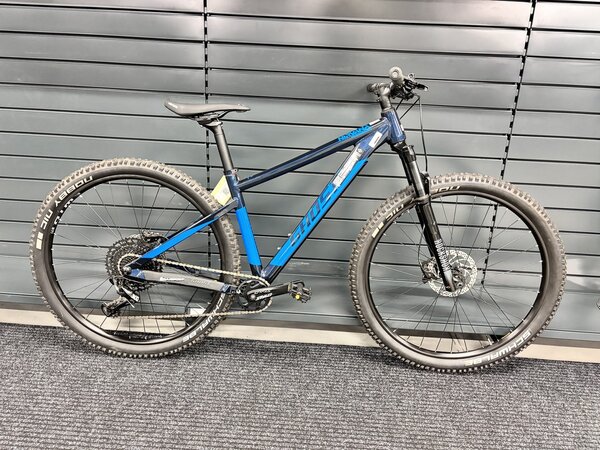 Testovaný bicykel Ghost Nirvana Universal 29 Navy Blue/Dirty Blue 2022