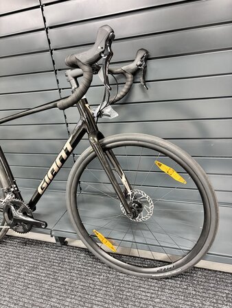 Testovaný bicykel Giant Contend AR 1 Panther 2024