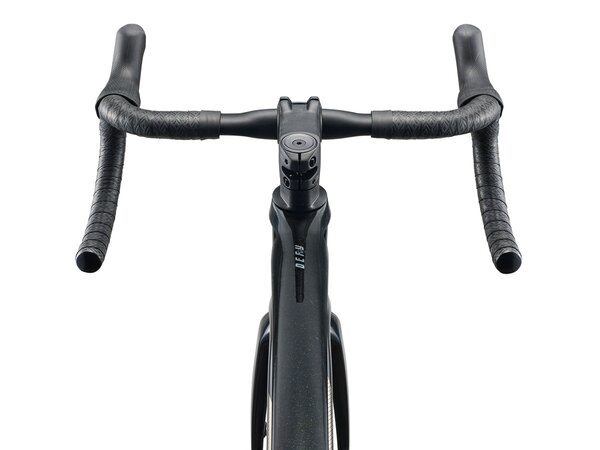 Bicykel Giant Defy Advanced 2 Abyss Black 2026