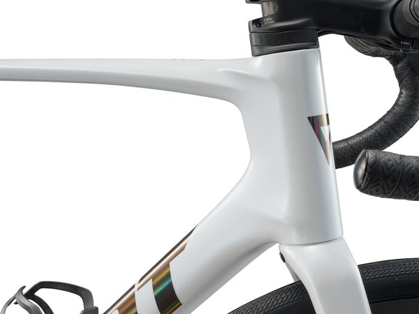 Bicykel Giant Defy Advanced Pro 1 White 2026