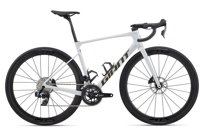 Bicykel Giant Defy Advanced Pro 1 White 2026