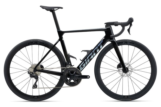 Bicykel Giant Propel Advanced 2 Carbon 2025
