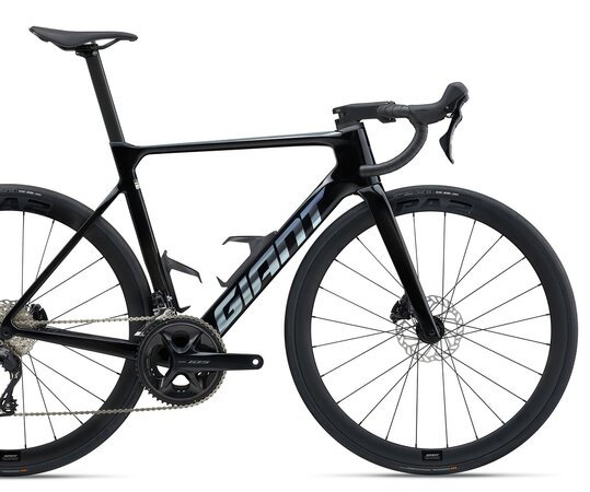 Bicykel Giant Propel Advanced 2 Carbon 2025