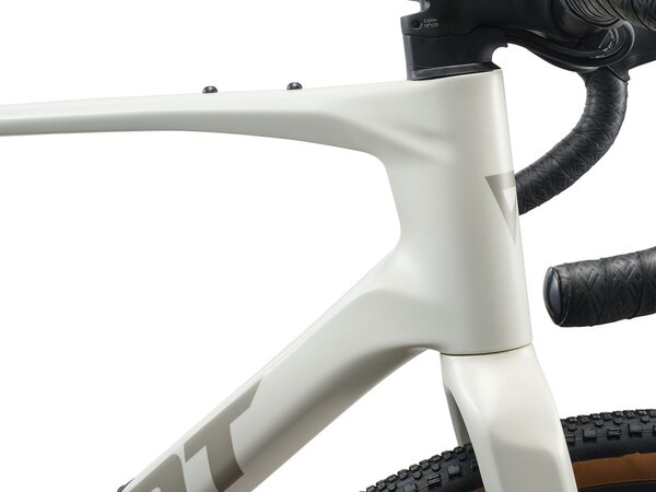 Bicykel Giant Revolt Advanced 0 Snow Drift 2026