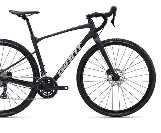 Bicykel Giant Revolt 0 Black 2023