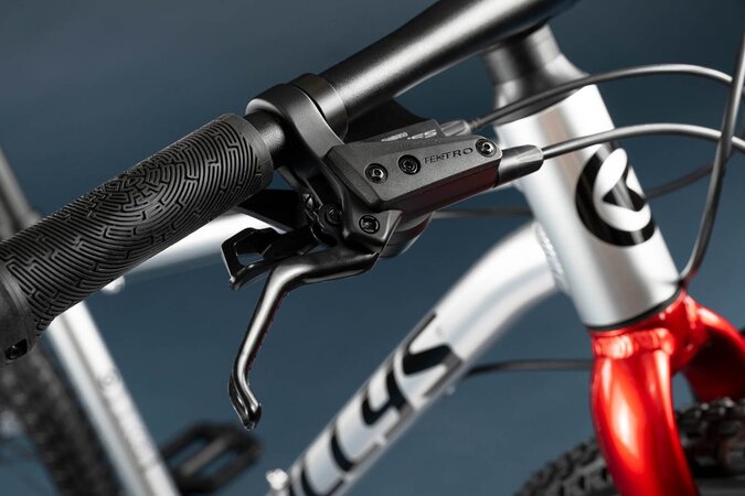 Bicykel Kellys Naga Air 90 DSC Chrome Grey 2026