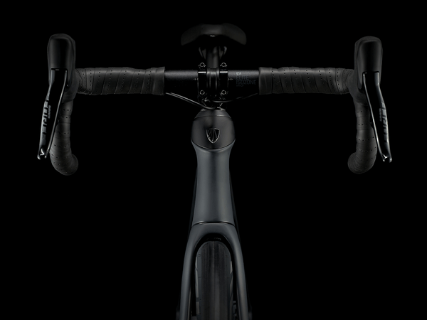 Testovaný bicykel Trek Domane SL 7 eTap Matte Charcoal/Trek Black 2022