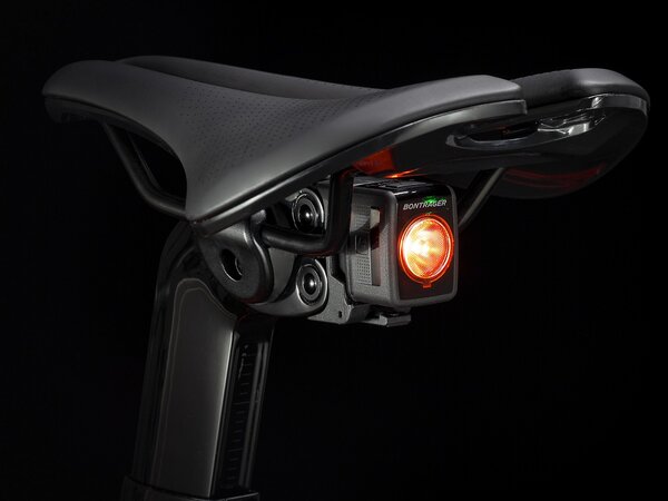 Bicykel Trek Madone SL 6 Radioactive Red/Trek Black 2021