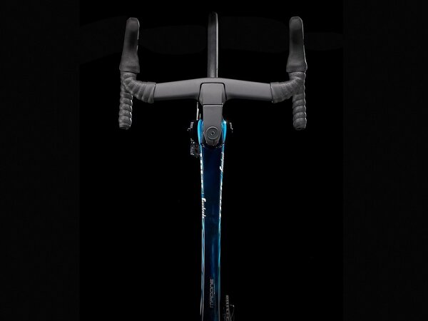 Bicykel Trek Madone SLR 6 Disc Blue/Smoke 2021