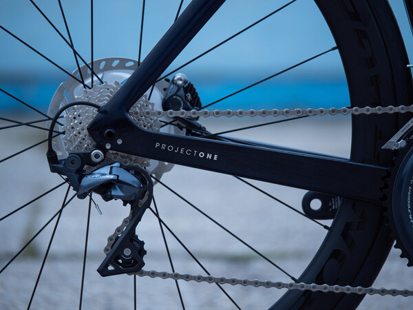 Bicykel Trek Madone SLR 6 Disc Blue/Smoke 2021