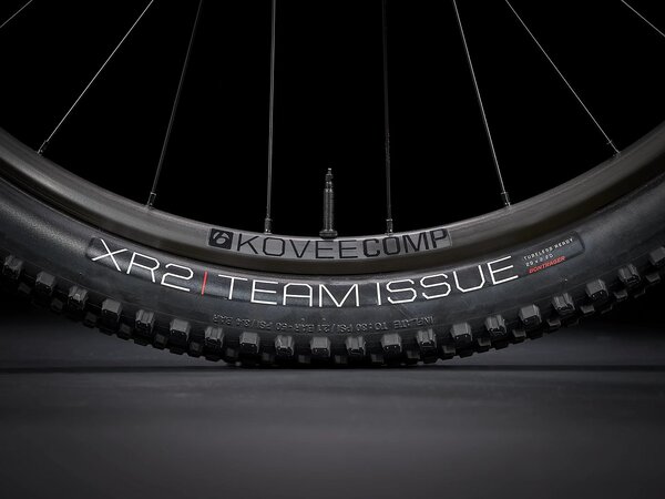 Bicykel Trek Procaliber 9.6 Matte Carbon Smoke/Gloss Trek Black 2021