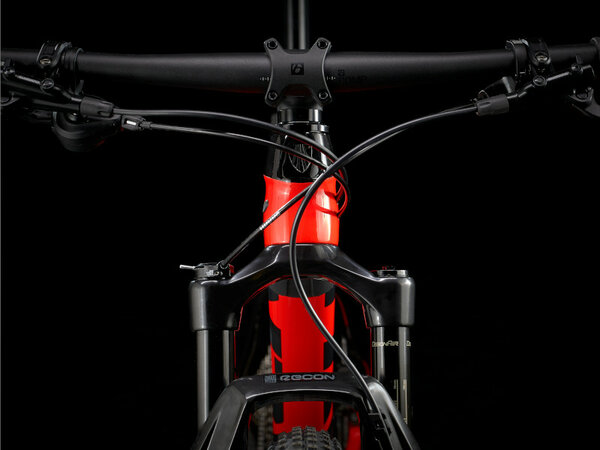 Bicykel Trek Procaliber 9.6, Radioactive Red/Trek Black 2021