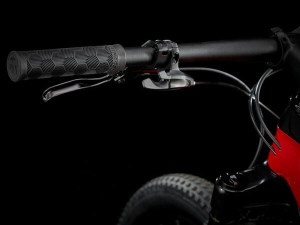 Bicykel Trek Procaliber 9.6, Radioactive Red/Trek Black 2021