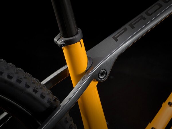 Bicykel Trek Procaliber 9.7 Marigold/Lithium Grey 2021